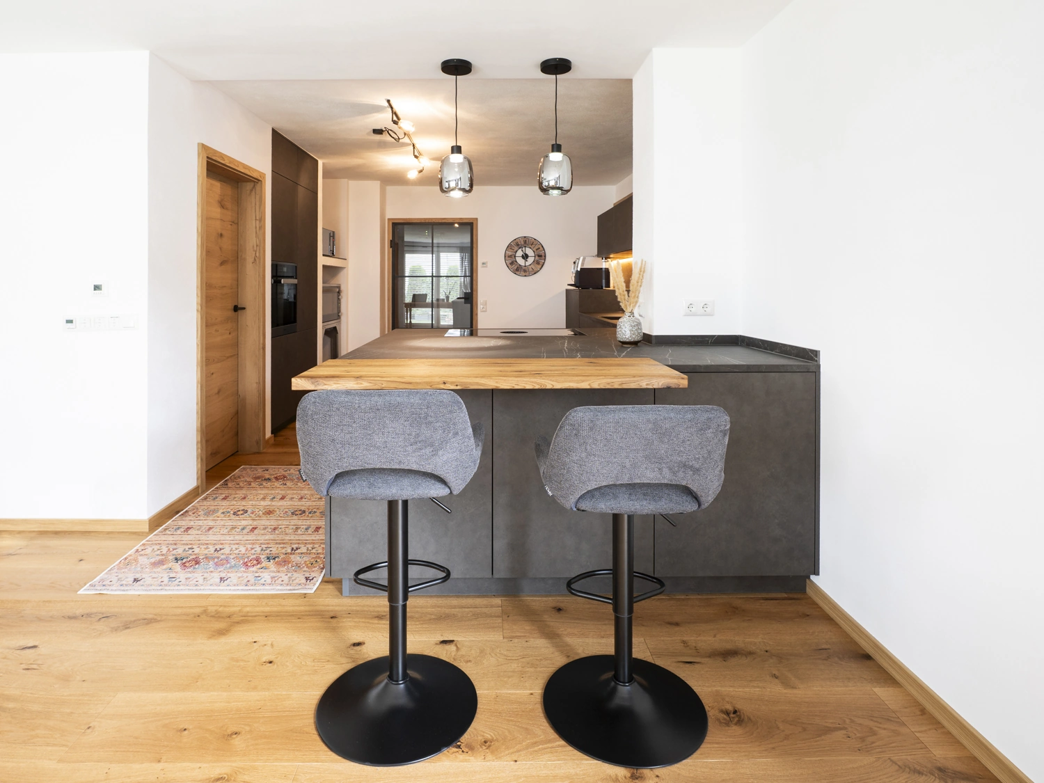 Detail Arbeitsplatte Steinoptik